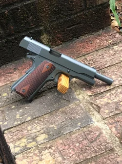 Tisas 1911A1b.webp